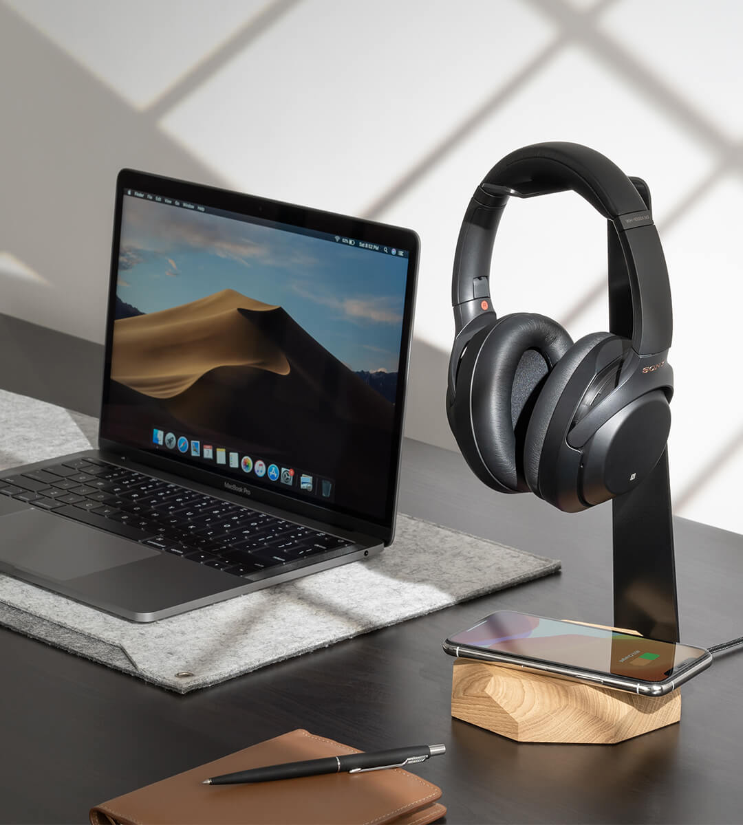 2 in 1 headphone stand oakywood oak 9