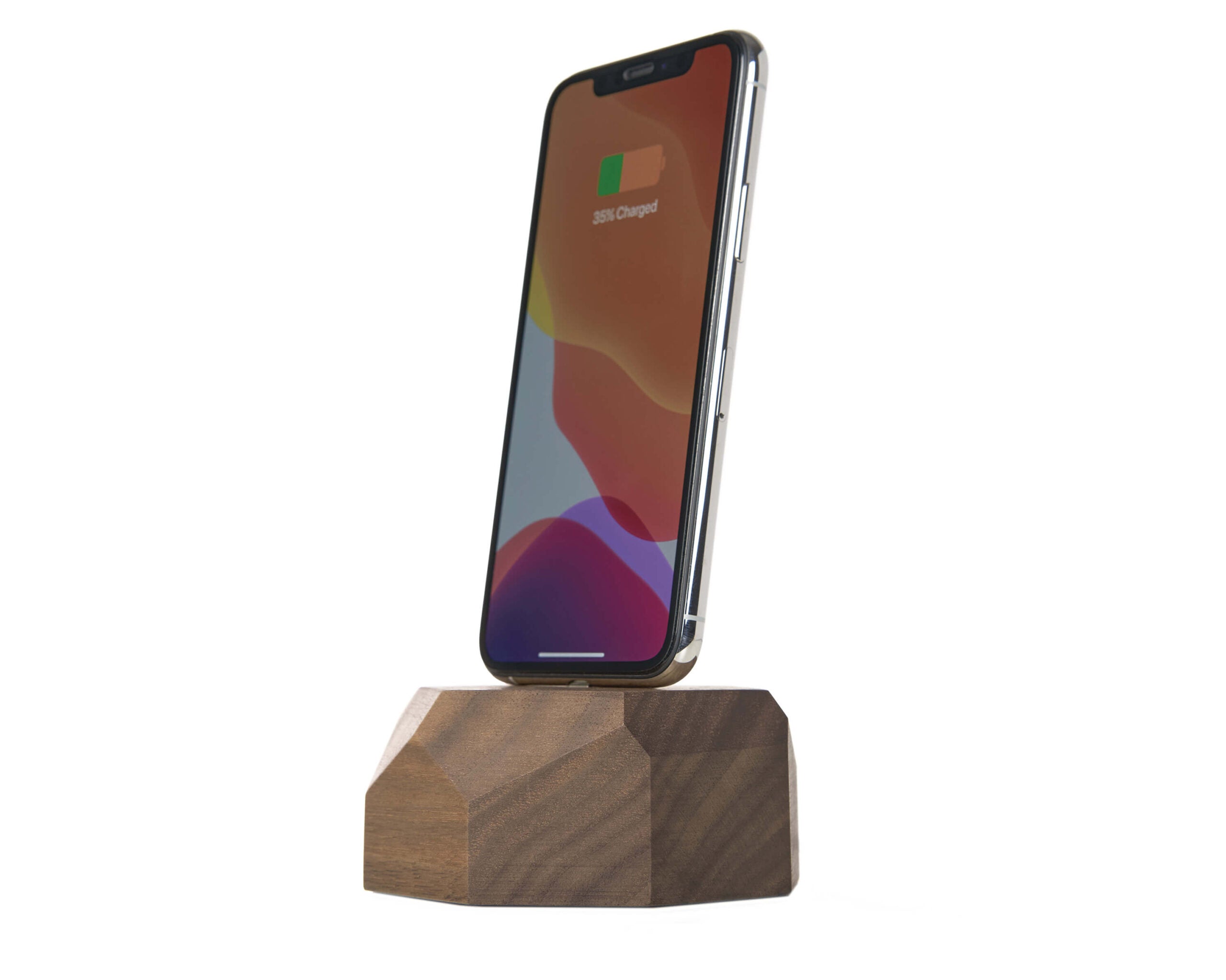 iphone dock walnut oakywood 1