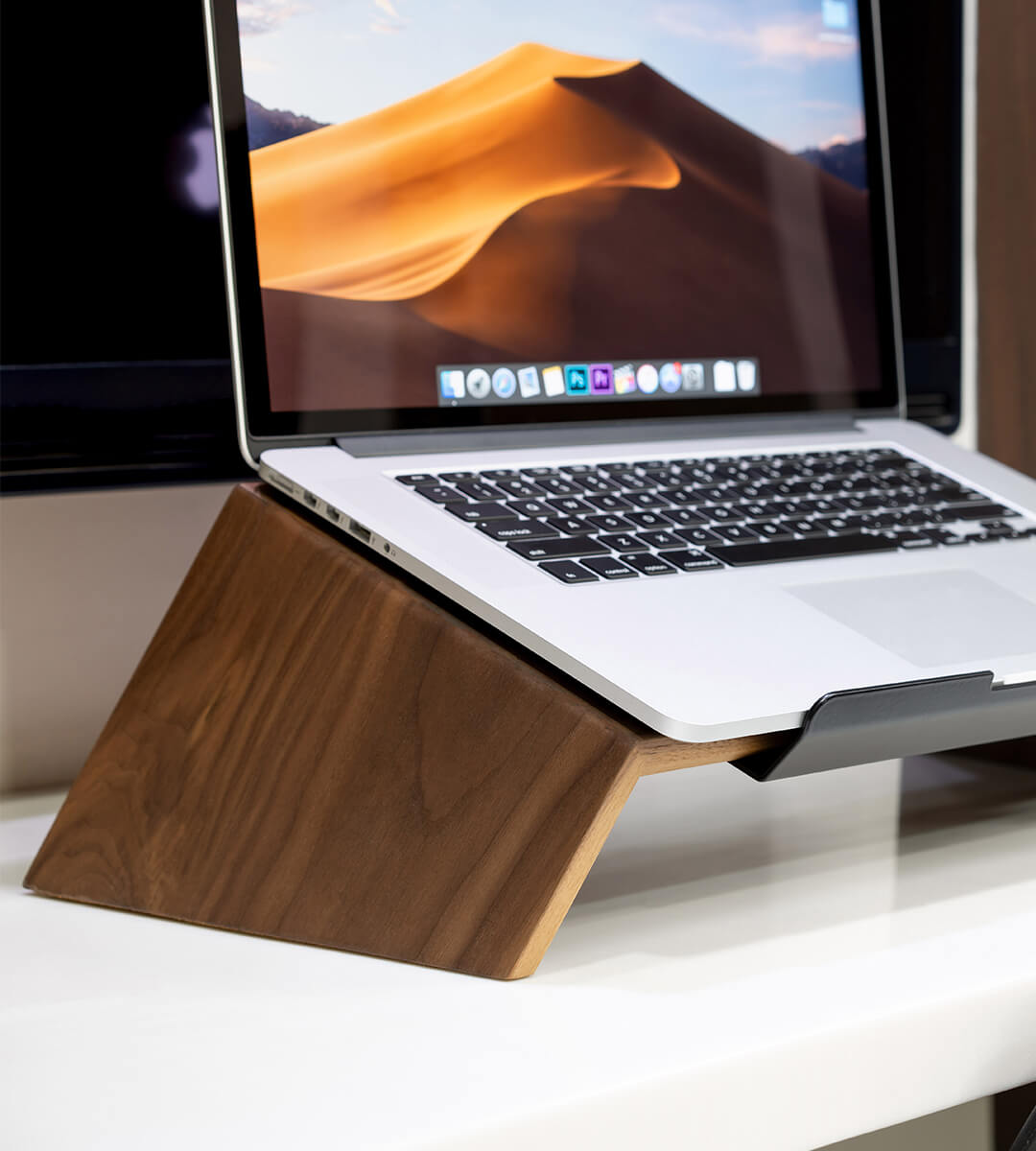 laptop stand walnut oakywood mood pic 1