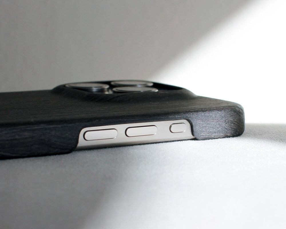 rauw ebony iphone case slim wooden amsterdam design sustainable 4