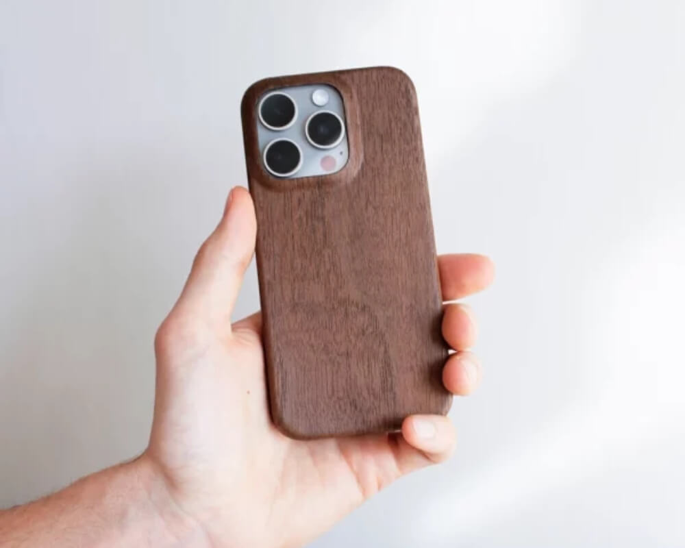 rauw walnut iphone case slim wooden amsterdam design sustainable 10