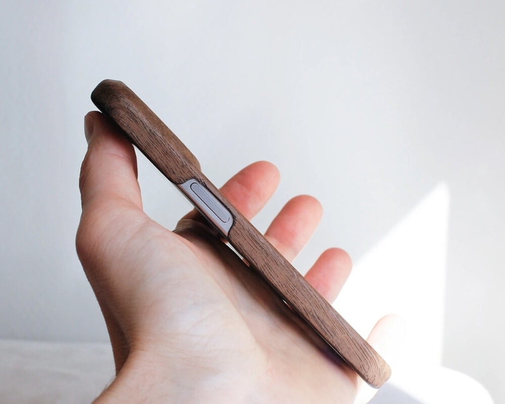 rauw walnut iphone case slim wooden amsterdam design sustainable 6