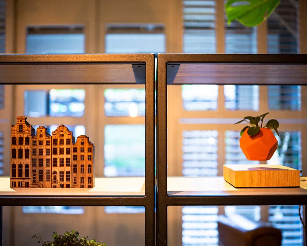 reflect wooden shelving unit7w4a2909