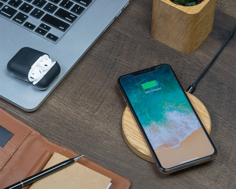 slim wireless charger oakywood oak wood steel stylish gadget charging smartphone on webshop wooden amsterdam.jpg.jpg