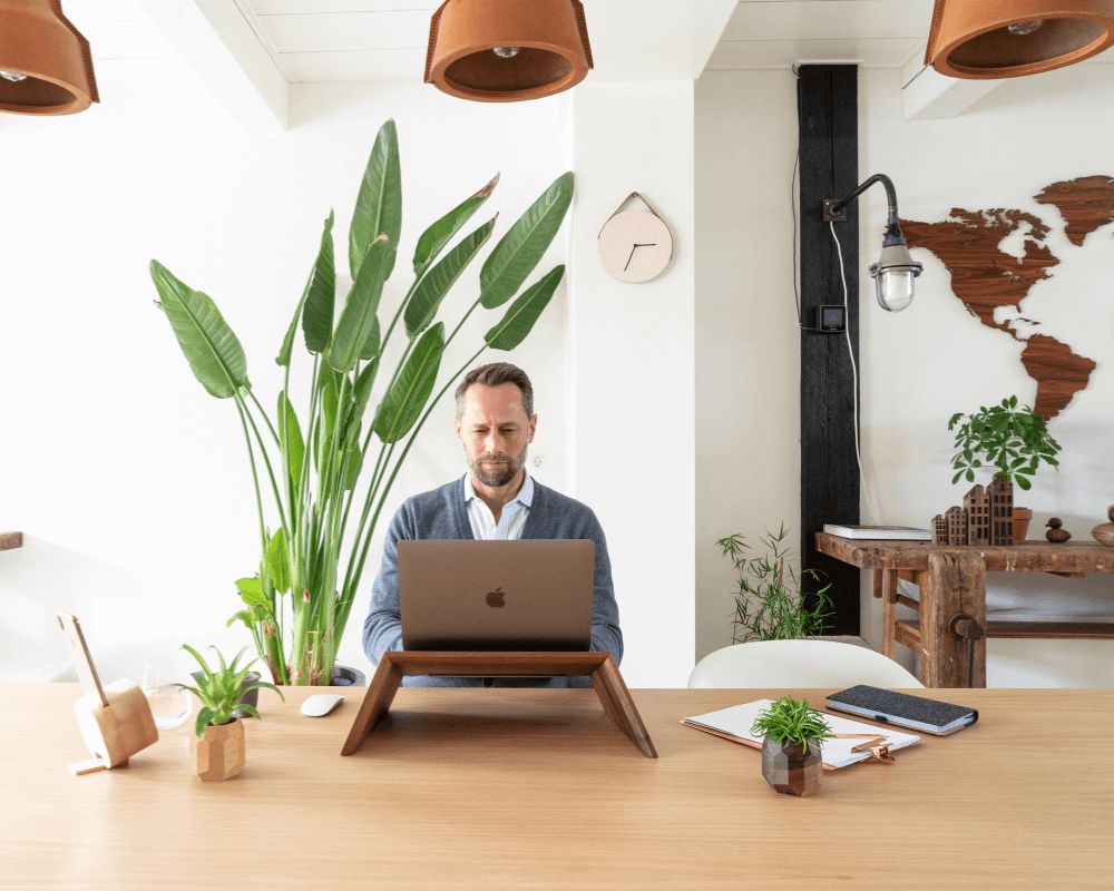 wooden amsterdam shoot jellina detmar oakywood laptop stand walnut 15 16 inch model