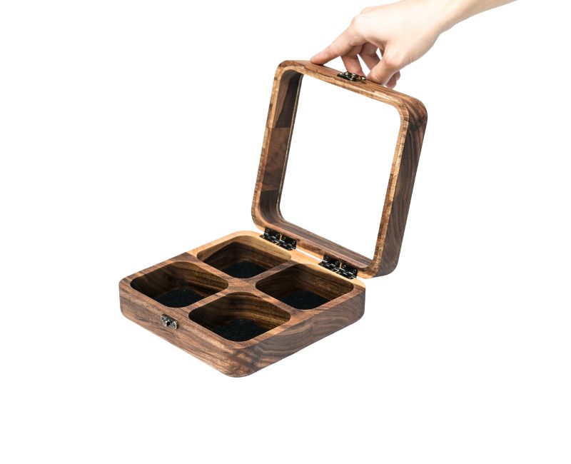 wooden amsterdam watch box walnut (11)