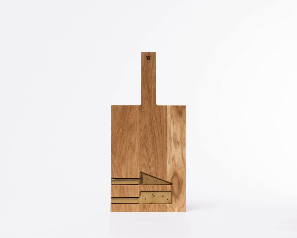 woodsea cheese board with knives oak small 42 20 2 cm