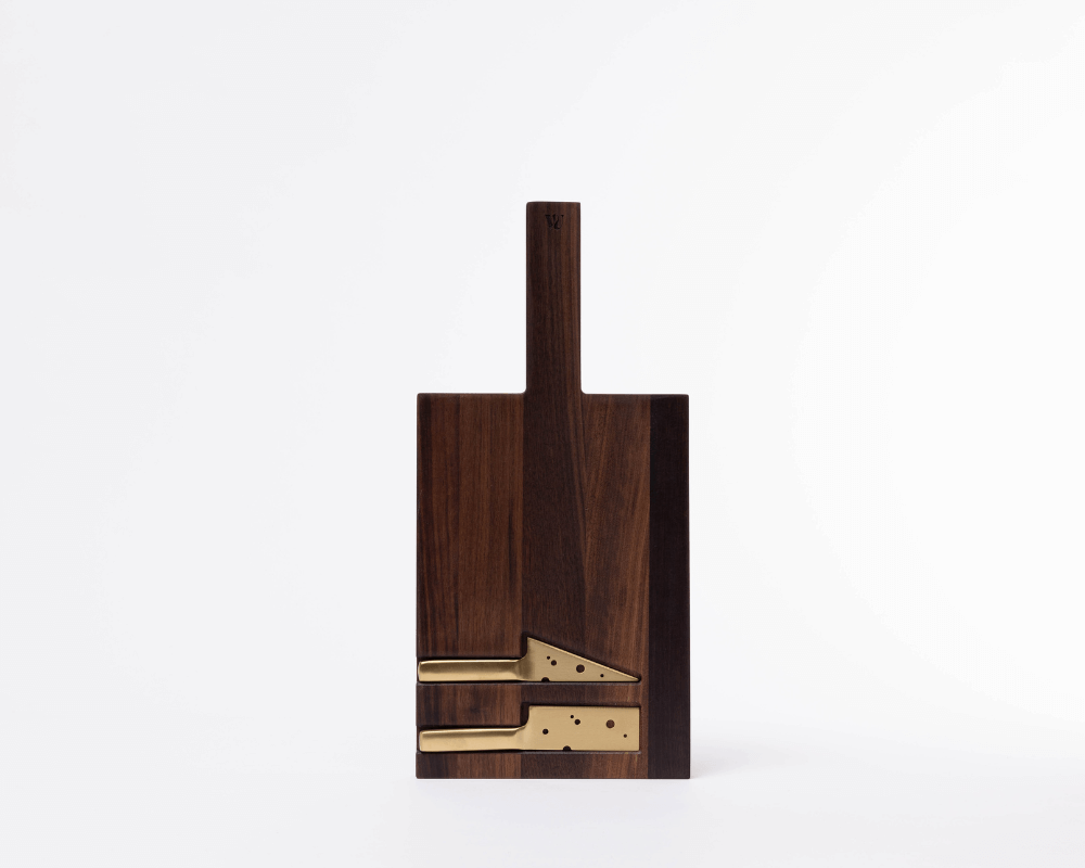 woodsea cheese board with knives walnut small 42 20 2 cm