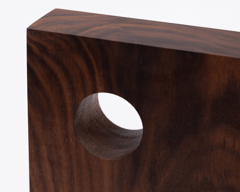 woodsea cutting board block walnut medium 33 22 4 5 cm close up