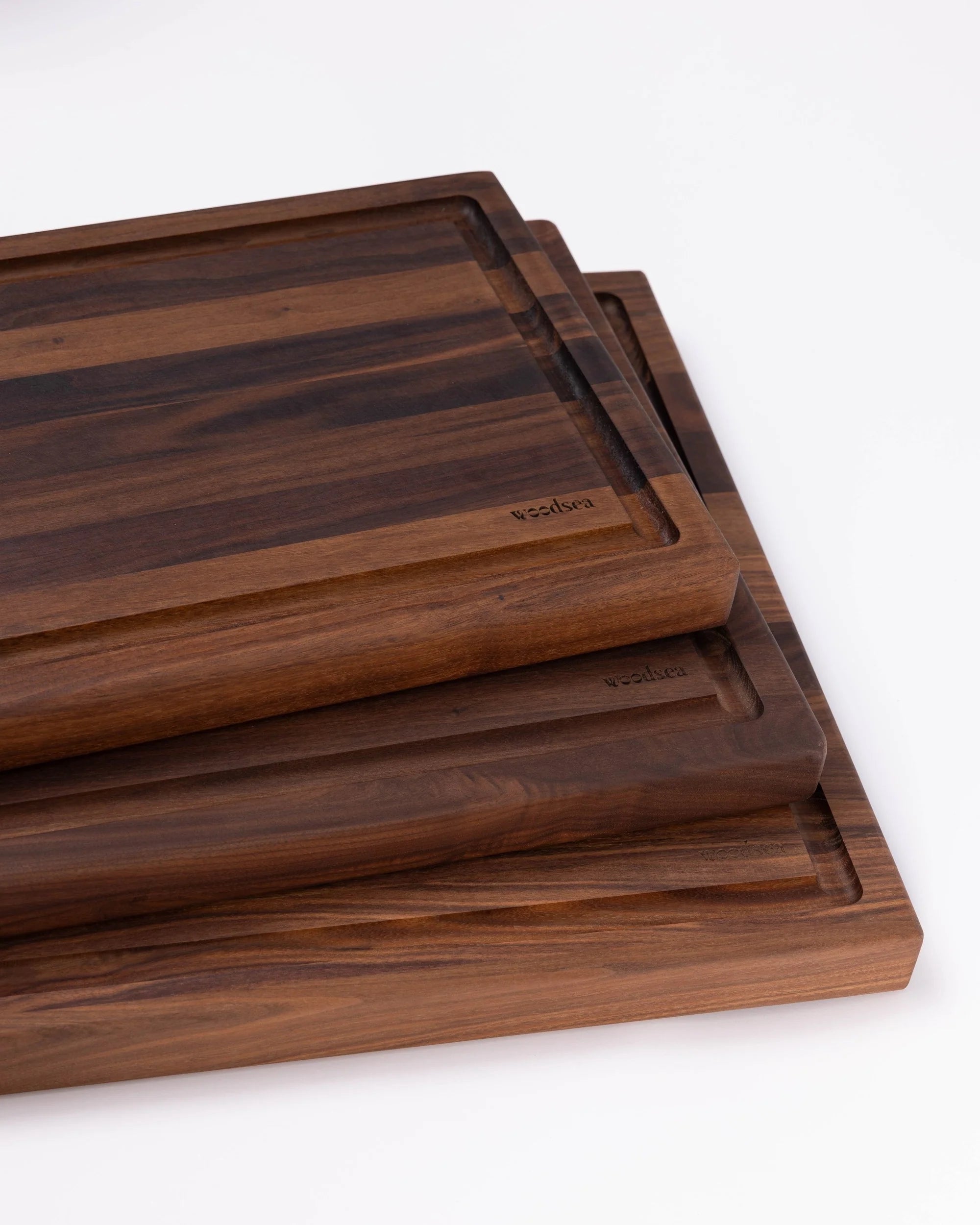 Classic Butcher Board with Groove - Walnut